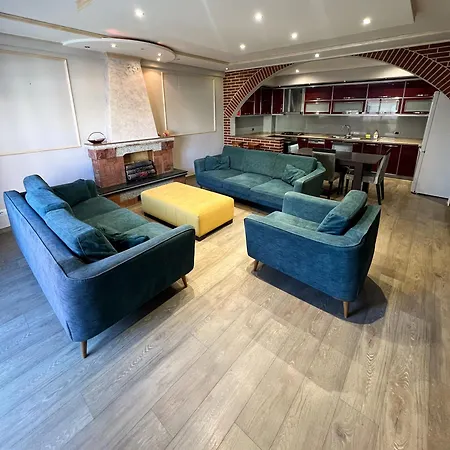 Sea View Apartment *