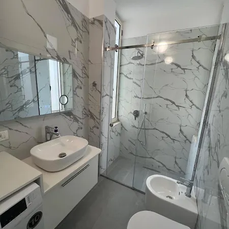 Sea View Apartment *